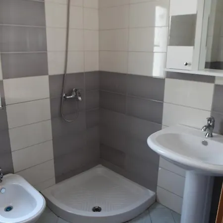 Bakija Apartament Saranda